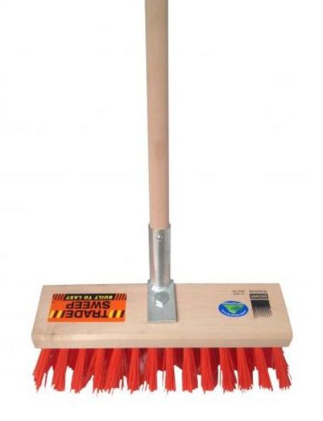 Picture of BROWNS HI VIZ TRADE SWEEP YARD BROOM 355MM (COMPLETE)
